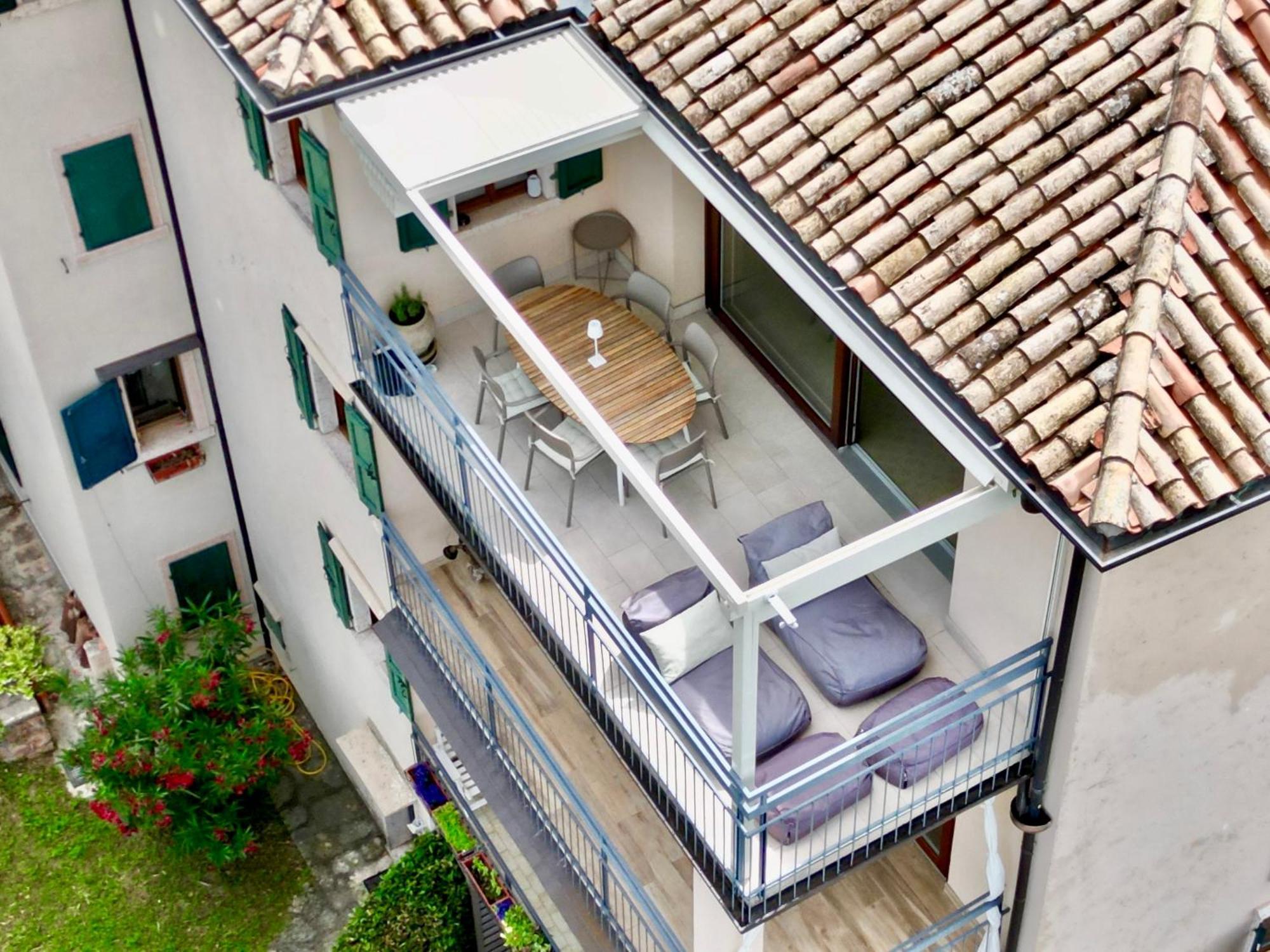 Apartmán Casa Prima Vista Torri Del Benaco Exteriér fotografie